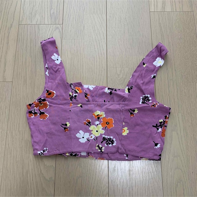 asos(エイソス)のAsos purple flower short tops レディースのトップス(カットソー(半袖/袖なし))の商品写真