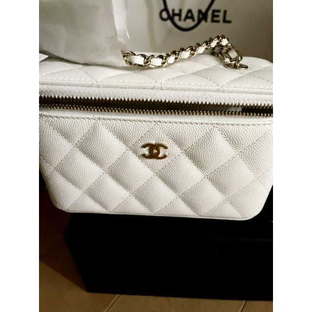 CHANEL CC スモールバニティ チェーンクラッチ パールクラッシュ CHANEL CC スモールバニティ チェーンクラッチ パールクラッシュ