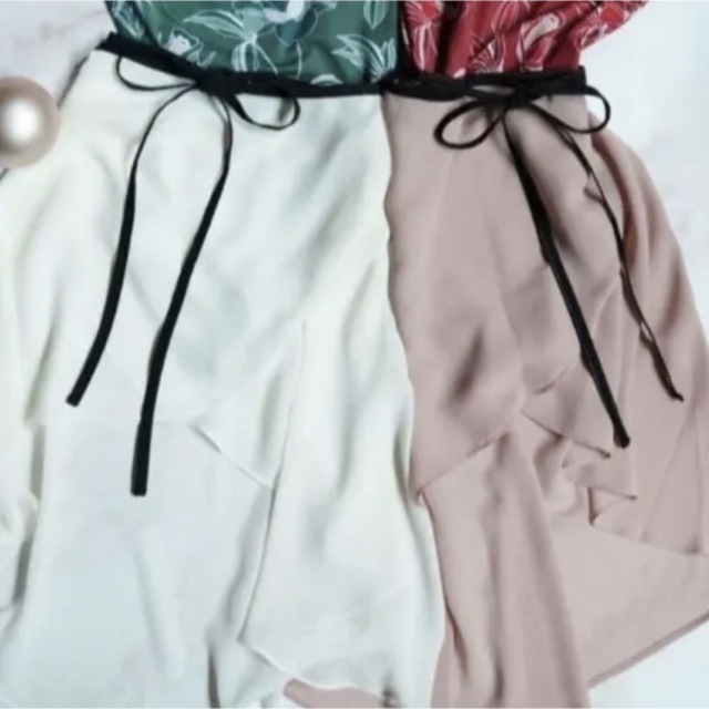 【美品stina】black ribbon wrap skirt  オフホワイト