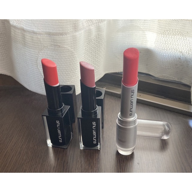 shu uemura(シュウウエムラ)のシュウウエムラ　リップ　まとめ売り　ピンクベージュ　レッド　ピンク コスメ/美容のベースメイク/化粧品(口紅)の商品写真