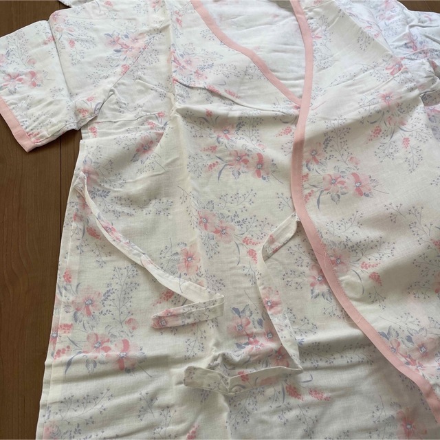 日本製　パジャマ　ナイトウェア　ワンピース　インナー　ガウン　コットン100% レディースのルームウェア/パジャマ(パジャマ)の商品写真