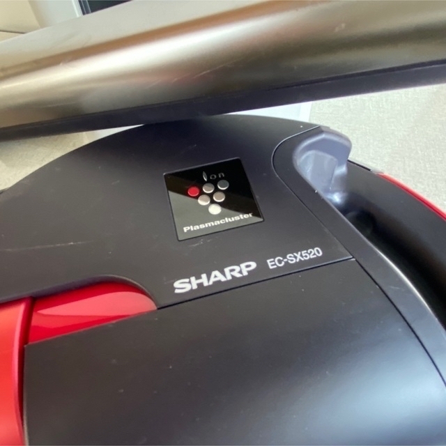 SHARP(シャープ)の即日発送❗️人気 シャープ コードレス掃除機 EC-SX520-P スマホ/家電/カメラの生活家電(掃除機)の商品写真