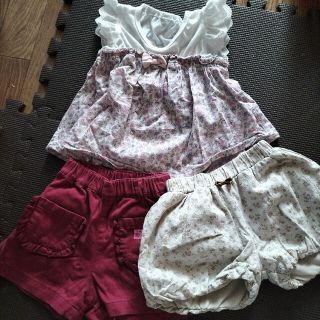 アプレレクール(apres les cours)のフリル花柄トップス、フリルショートパンツ、フリルバルーンパンツ(パンツ/スパッツ)