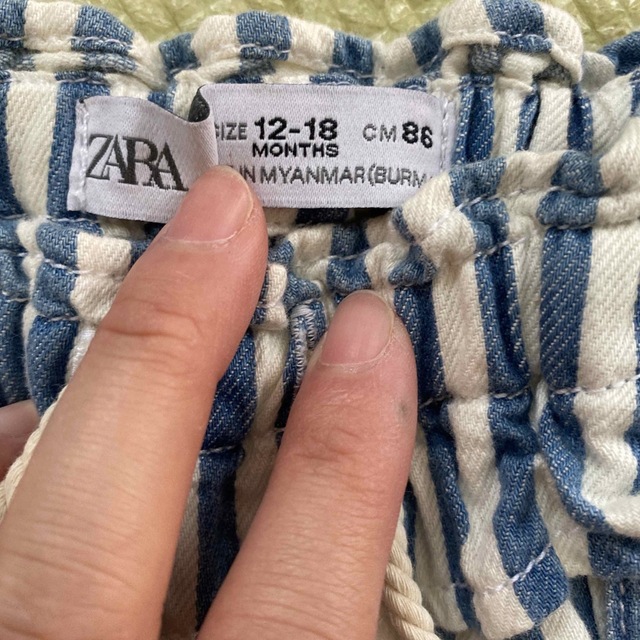 ZARA(ザラ)のストライプの短パン キッズ/ベビー/マタニティのベビー服(~85cm)(パンツ)の商品写真