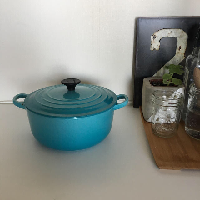 LE CREUSET - ル・クルーゼ ️ココットロンド20cmカリビアンブルーの通販 by mimota's shop｜ルクルーゼならラクマ