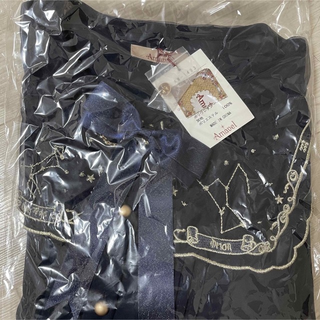 星座ブラウス Amavel amavel ベスト(ネイビー)&星座ブラウス(黒)セット お値下げご相談下さい