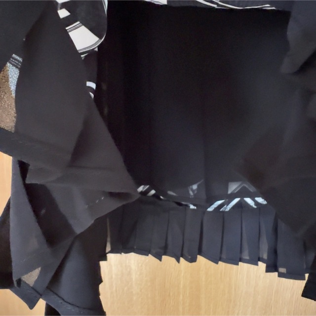 ロングスカート ブラック ホワイト 幾何学模様プリントパネル  レディースのスカート(ロングスカート)の商品写真