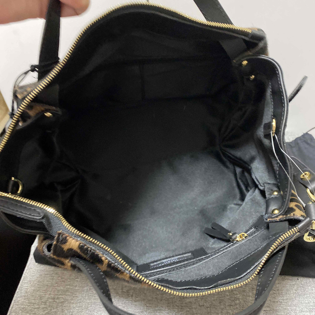 GIANNI CHIARINI(ジャンニキャリーニ)の新品/正規品　ジャンニキャリーニ ハンドバッグ　ショルダー　オリガミ　M  レディースのバッグ(ハンドバッグ)の商品写真