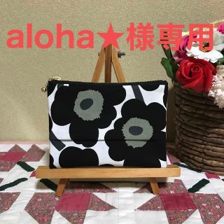 マリメッコ(marimekko)のマリメッコ  生地　ハンドメイド　ミニウニッコ　ブラック　ティッシュケースポーチ(ポーチ)