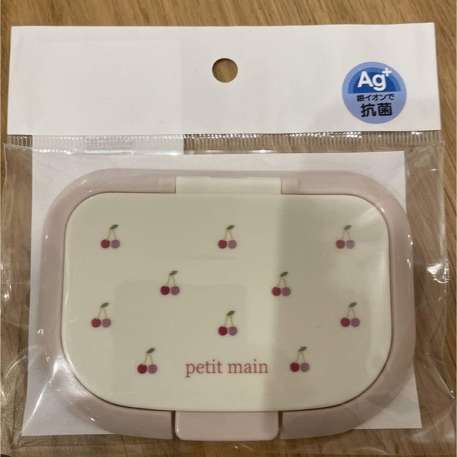 petit main(プティマイン)のプティマイン おしりふき 蓋 キッズ/ベビー/マタニティのおむつ/トイレ用品(ベビーおしりふき)の商品写真