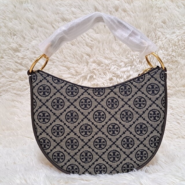 Tory Burch(トリーバーチ)の新品 TORY BURCH MONOGRAM MINI CRESCENT BAG レディースのバッグ(ショルダーバッグ)の商品写真