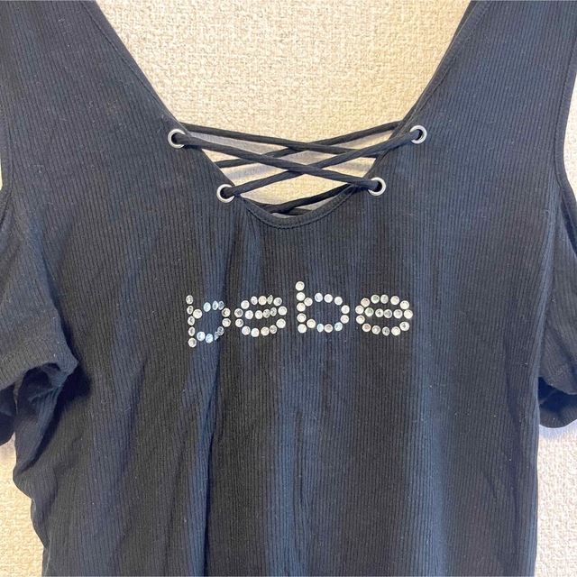 BeBe(ベベ)のY2K【 bebe ロゴ トップス ラインストーン  】べべ Tシャツ レディースのトップス(Tシャツ(半袖/袖なし))の商品写真
