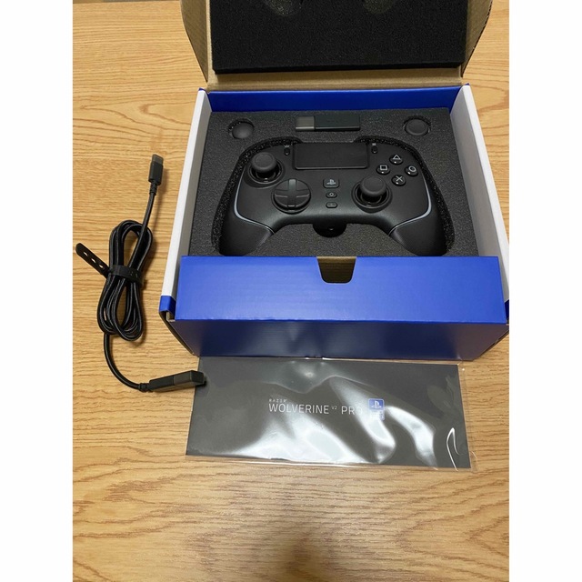 一番人気物 v2 【品・欠品有】Razer WOLVERINE wolverine V2 proの人気