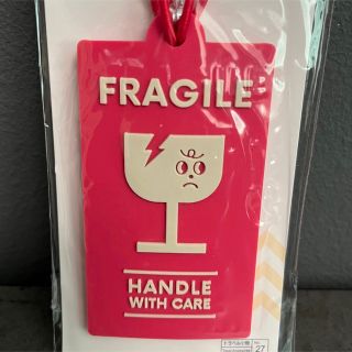 送料込♪トラベルネームタグ  FRAGILE  カラー:ピンク(旅行用品)