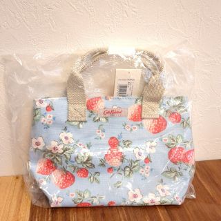 キャスキッドソン(Cath Kidston)の★再値下げ★【新品/未使用】Cath Kidston ミニトートバッグ いちご柄(トートバッグ)