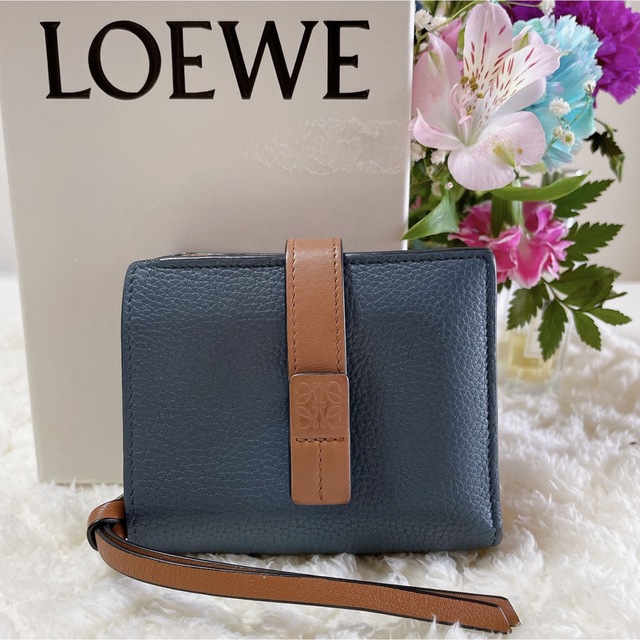 LOEWE - 【美品】LOEWE ロエベ コンパクトジップウォレット スチール