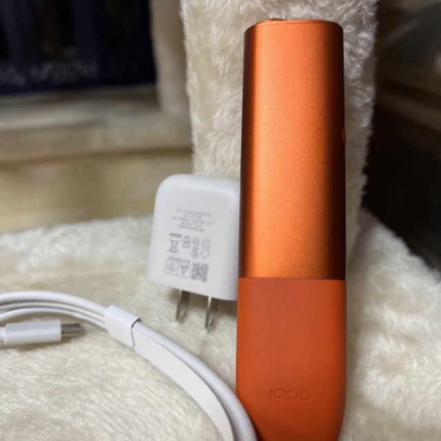 IQOS(アイコス)のiQOS イルマ オレンジ ゆみれも様の専用ページです。 メンズのファッション小物(タバコグッズ)の商品写真