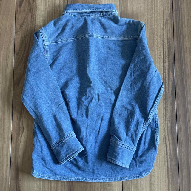 無印良品　シャツ120㎝ キッズ/ベビー/マタニティのキッズ服男の子用(90cm~)(Tシャツ/カットソー)の商品写真