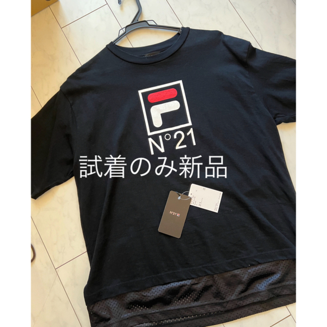 N°21(ヌメロヴェントゥーノ)のno21×FILA  試着のみ新品タグ付きTシャツ レディースのトップス(Tシャツ(半袖/袖なし))の商品写真