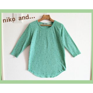 ニコアンド(niko and...)の■ニコアンド■　七分丈　トップスサイズ　花柄Tシャツ　サイズ3　 Lサイズ(Tシャツ(長袖/七分))