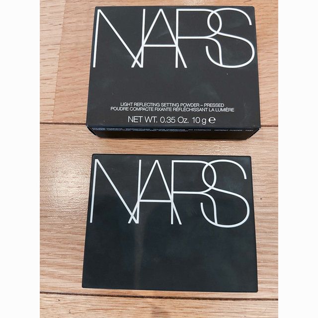 NARS(ナーズ)のNARS ライトリフレクティングセッティングパウダー　プレストN コスメ/美容のベースメイク/化粧品(フェイスパウダー)の商品写真