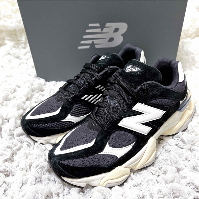 New Balance(ニューバランス)の今季新作完売モデル★23.5cm★U9060AAA★ブラック★ニューバランス レディースの靴/シューズ(スニーカー)の商品写真