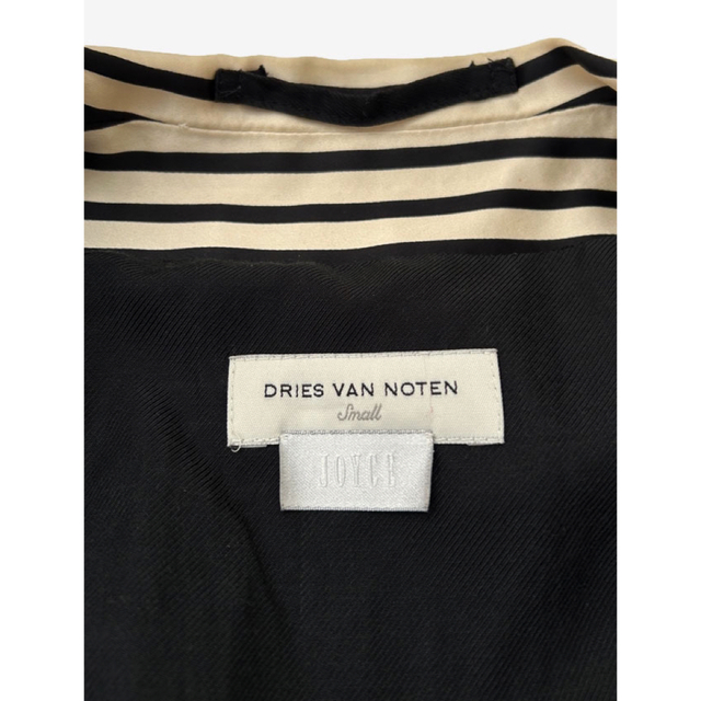 DRIES VAN NOTEN(ドリスヴァンノッテン)のDRIES VAN NOTEN ドリスヴァンノッテン ボーダー コート レディースのジャケット/アウター(スプリングコート)の商品写真