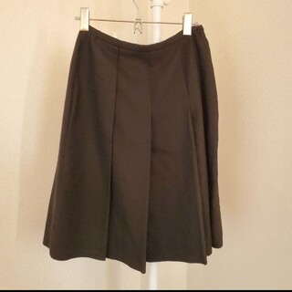 コムサデモード(COMME CA DU MODE)のスカート 黒(ひざ丈スカート)