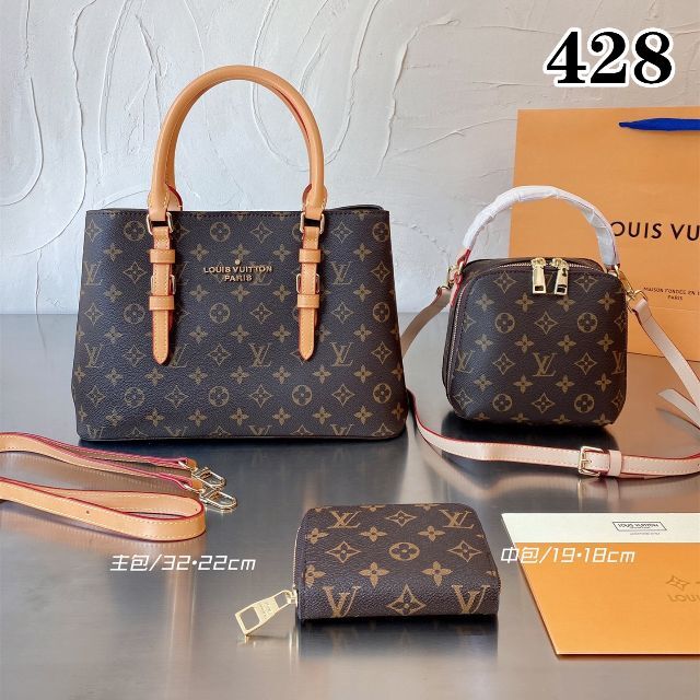 新品-未使用です】ショルダーバッグ3点セット、ハンドバッグ、ママ