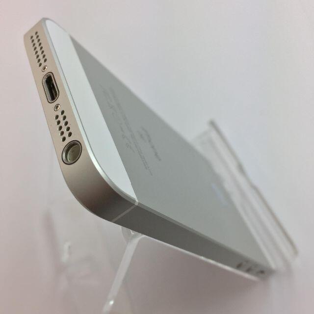 iPhone(アイフォーン)の【B】iPhone SE/32GB/356610089553826 スマホ/家電/カメラのスマートフォン/携帯電話(スマートフォン本体)の商品写真