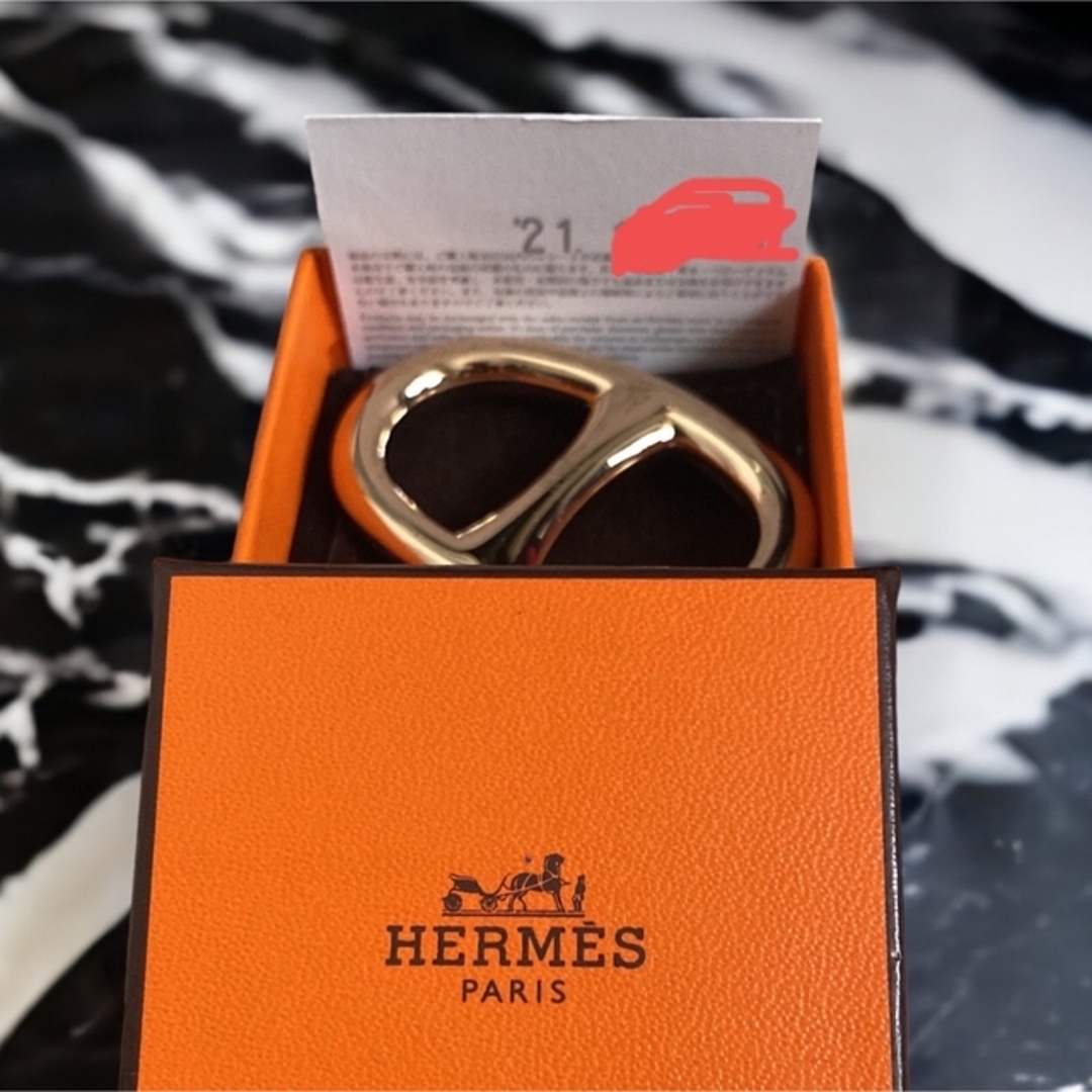 Hermes(エルメス)のエルメス スカーフリング シェーヌ・ダンクル パラディウム  レディースのファッション小物(バンダナ/スカーフ)の商品写真