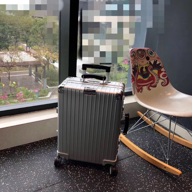 高品質の人気 RIMOWA - 希少!リモワ クラシックフライト 機内持ち込み