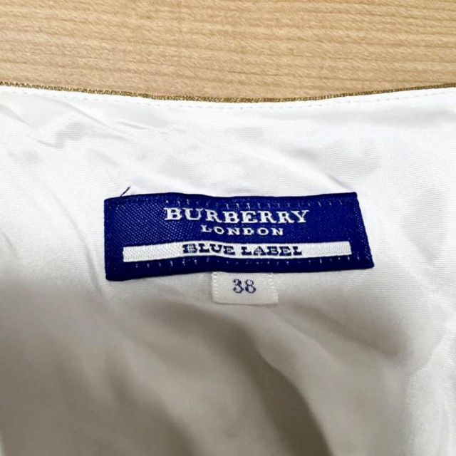 BURBERRY BLUE LABEL(バーバリーブルーレーベル)のBURBERRY LONDON BULE LABEL 袖なしワンピース　38 レディースのワンピース(ひざ丈ワンピース)の商品写真