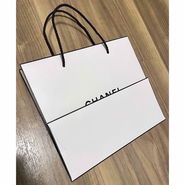 CHANEL CHANEL 空箱(緩衝材入)、ショップカード、リボン、紙袋 セットの通販 by clear｜シャネルならラクマ