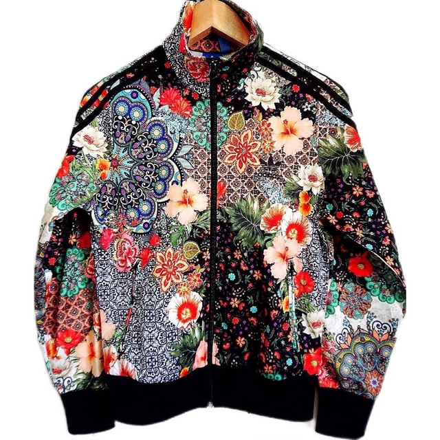 アディダス 新品 大きめサイズ ジャージ ジャケット 花柄 パーカー 万華鏡-