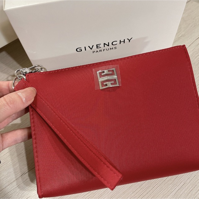 GIVENCHY(ジバンシィ)のジバンシイ  ノベルティポーチ コスメ/美容のメイク道具/ケアグッズ(その他)の商品写真