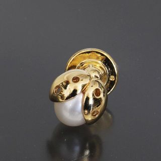 ミキモト(MIKIMOTO)のミキモト MIKIMOTO 淡水パール てんとう虫 ブローチ K18YG 仕上済(ブローチ/コサージュ)