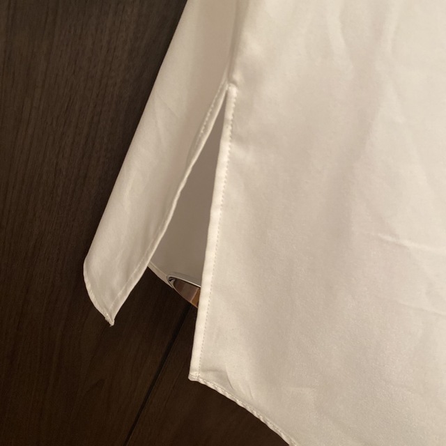 chocol raffine robe(ショコラフィネローブ)のホワイトロングシャツ　長袖 レディースのトップス(シャツ/ブラウス(長袖/七分))の商品写真