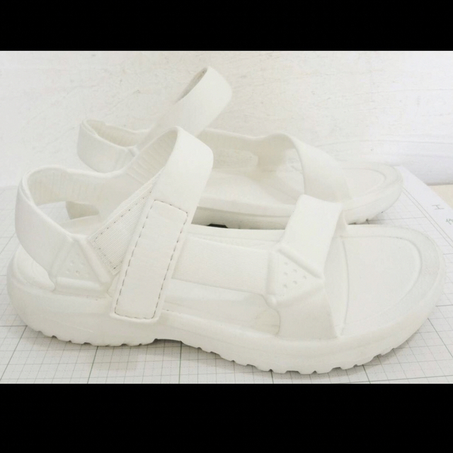 Teva(テバ)のTeva テバ  ハリケーン　ドリフト　スポサン　26 オフホワイト　 メンズの靴/シューズ(サンダル)の商品写真