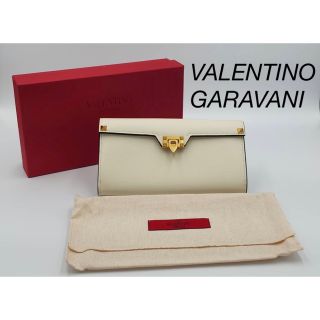 ヴァレンティノガラヴァーニ(valentino garavani)の美品！★VALENTINO GARAVANI★ 長財布 レザー ロックスタッズ(長財布)