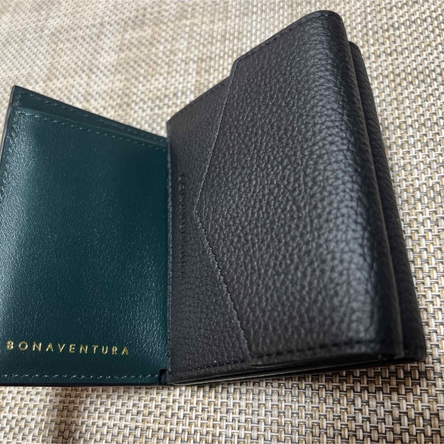 Bottega Veneta(ボッテガヴェネタ)のボナベンチュラ　コンパクト財布　グリーン×黒 メンズのファッション小物(折り財布)の商品写真