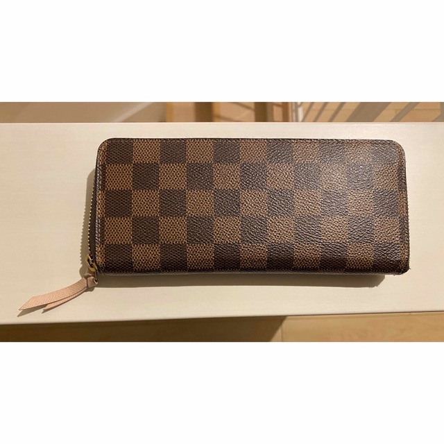 LOUIS VUITTON(ルイヴィトン)のルイヴィトン  ポルトフォイユクレマンス　ローズバレリーヌ レディースのファッション小物(財布)の商品写真