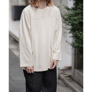 COMOLI - 22ss comoli フットボールT サイズ2 ecru 美品の通販|ラクマ