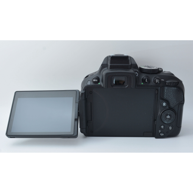 S数約6800回○Wi-Fi内蔵○初心者向け○手ぶれ補正○ニコン D5300 | www