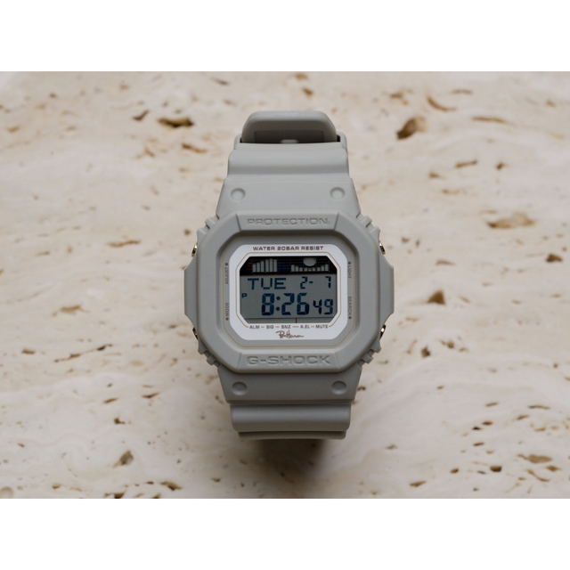 G-SHOCK(ジーショック)のロンハーマン ’23別注 G-SHOCK GLX-5600  新品未使用・完売品 メンズの時計(腕時計(デジタル))の商品写真