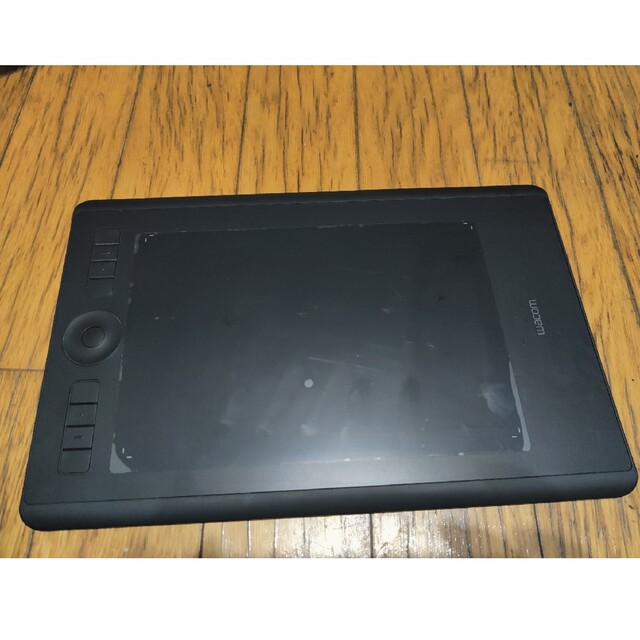 Intuos Pro Medium PTH-660/K0 ペンタブ