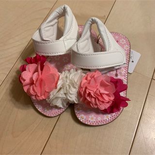 ⭐︎新品　お花　サンダル　14cm ホワイト　ピンク(サンダル)