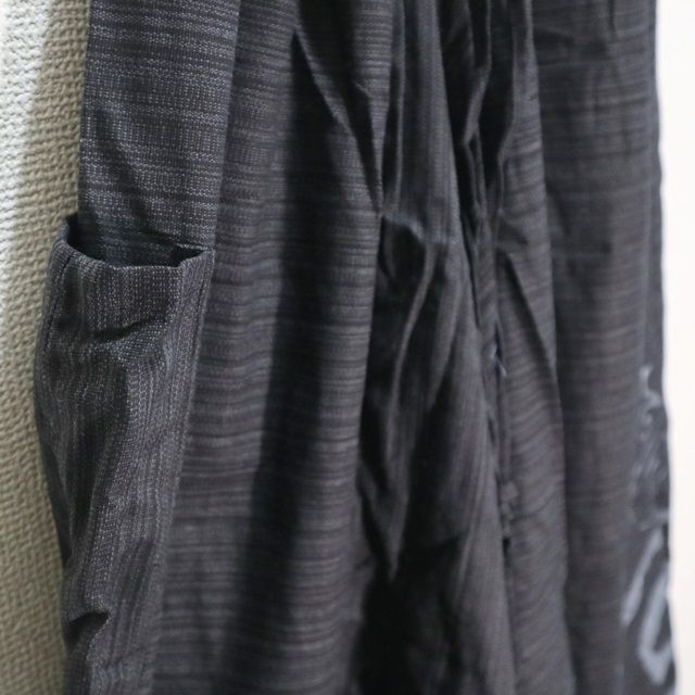 Ami様専用 【新品】ぐるぐる柄のゆったりサルエルパンツ　ブラック系 メンズのパンツ(サルエルパンツ)の商品写真