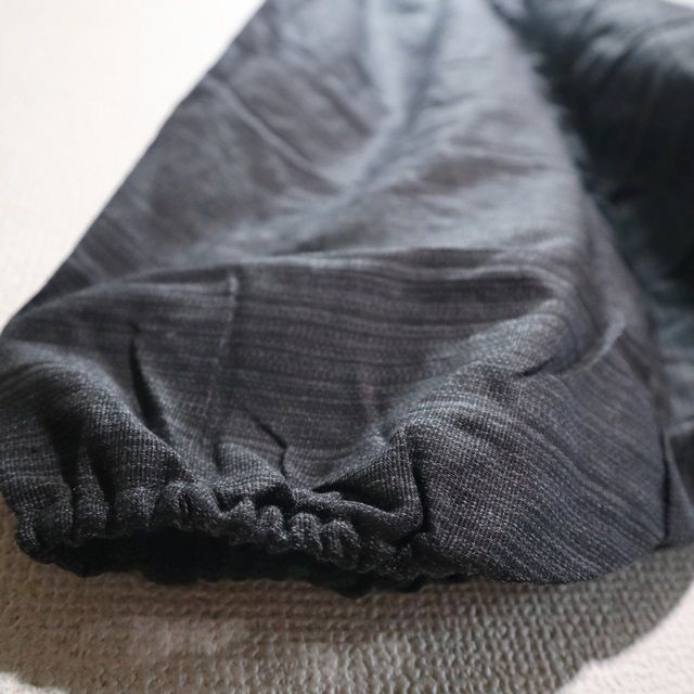 Ami様専用 【新品】ぐるぐる柄のゆったりサルエルパンツ　ブラック系 メンズのパンツ(サルエルパンツ)の商品写真