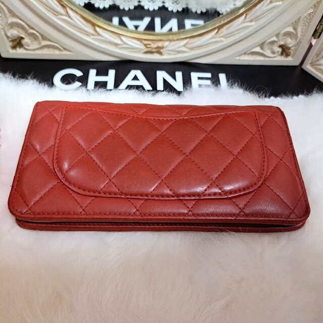 CHANEL 長財布 マトラッセ ココマーク 赤 レッド 折り財布 シャネル